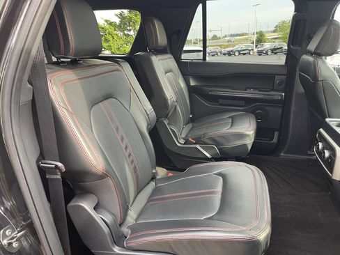 Used 2022 Ford Expedition Max Limited image 27