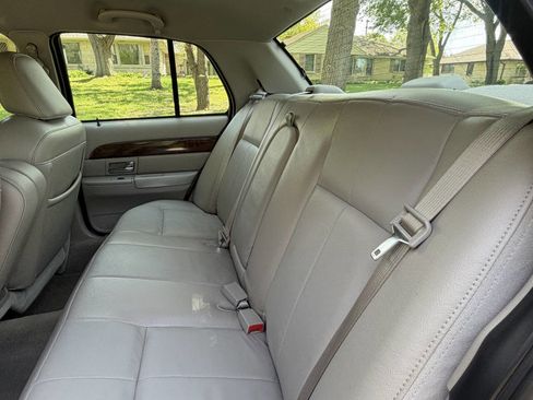 Used 2006 Mercury Grand Marquis GS RWD image 12
