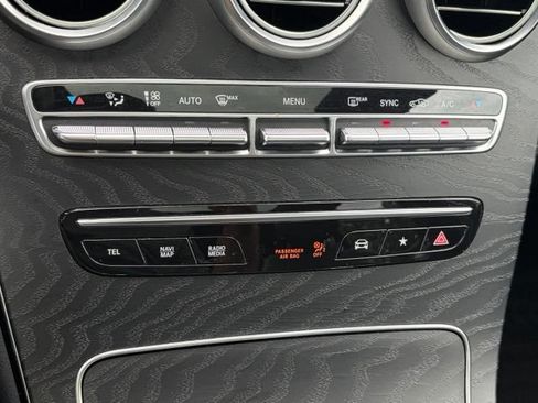 Used 2021 Mercedes-Benz GLC 300 4MATIC w/ AMG Line image 21