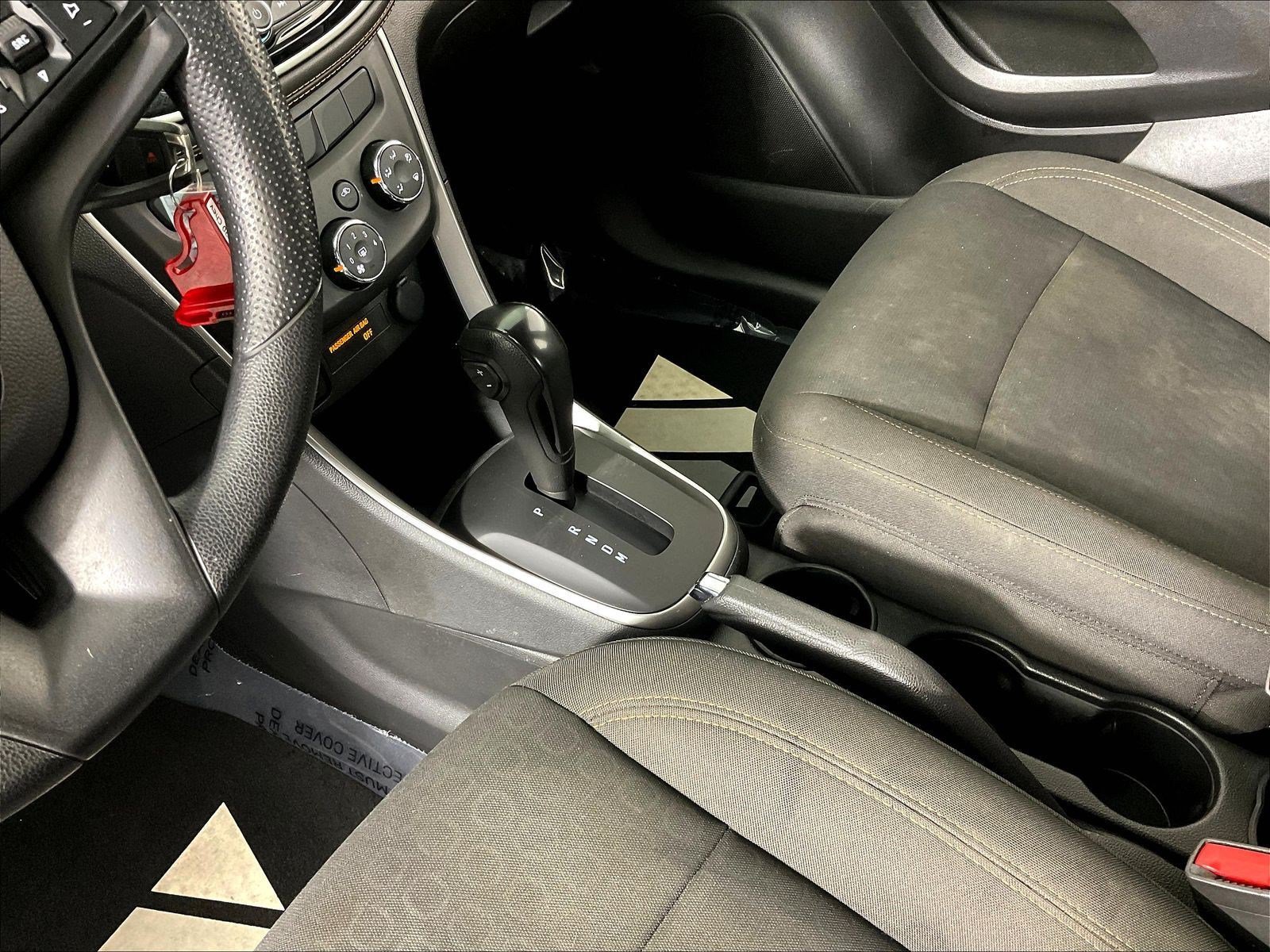 Used 2020 Chevrolet Trax LS w/ Tint and Cruise Package FWD image 17