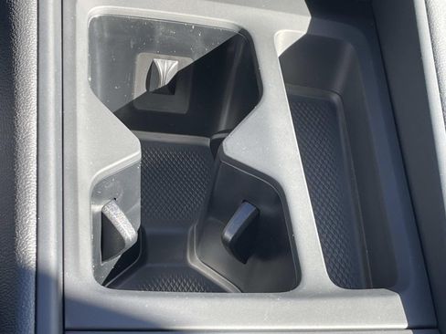 New 2026 Volkswagen Tiguan SE AWD/4WD image 28