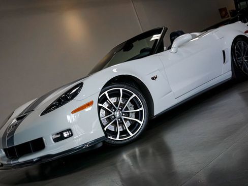 Used 2013 Chevrolet Corvette 427 w/ 1SC Preferred Equipment Group RWD image 97