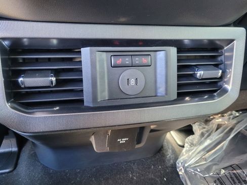 New 2026 Ford F350 Platinum w/ Tremor Off-Road Package image 40