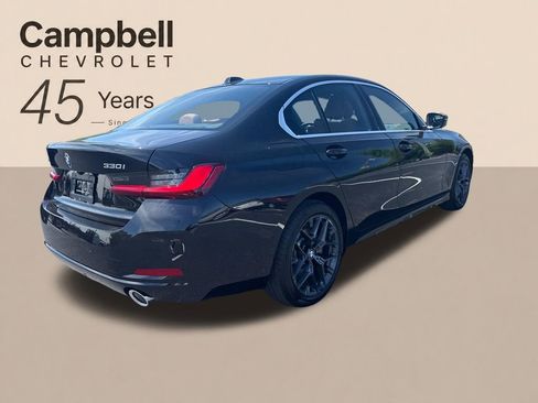 Used 2025 BMW 330i xDrive Sedan w/ Premium Package AWD/4WD image 5