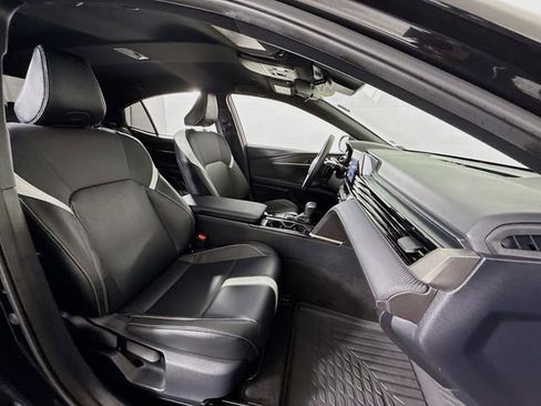 Certified 2025 Toyota Camry SE image 24