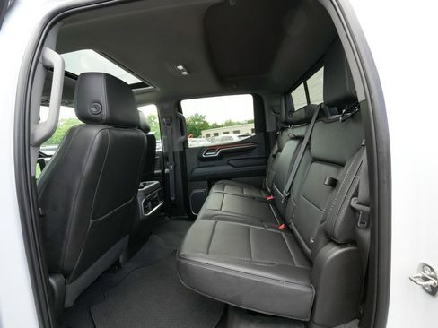 Used 2023 GMC Sierra 1500 Denali AWD/4WD image 34