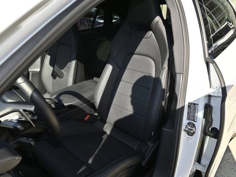 Used 2024 Porsche Panamera 4 image 16