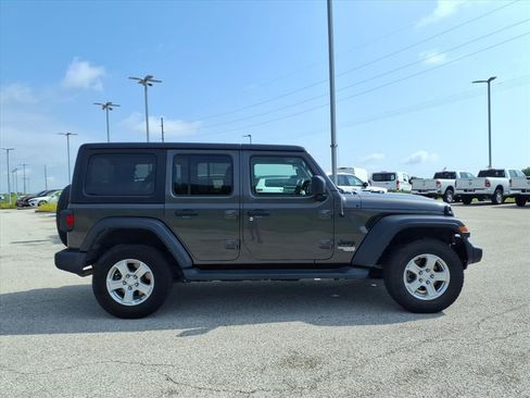 Used 2021 Jeep Wrangler Unlimited Sport w/ Cold Weather Group AWD/4WD image 2