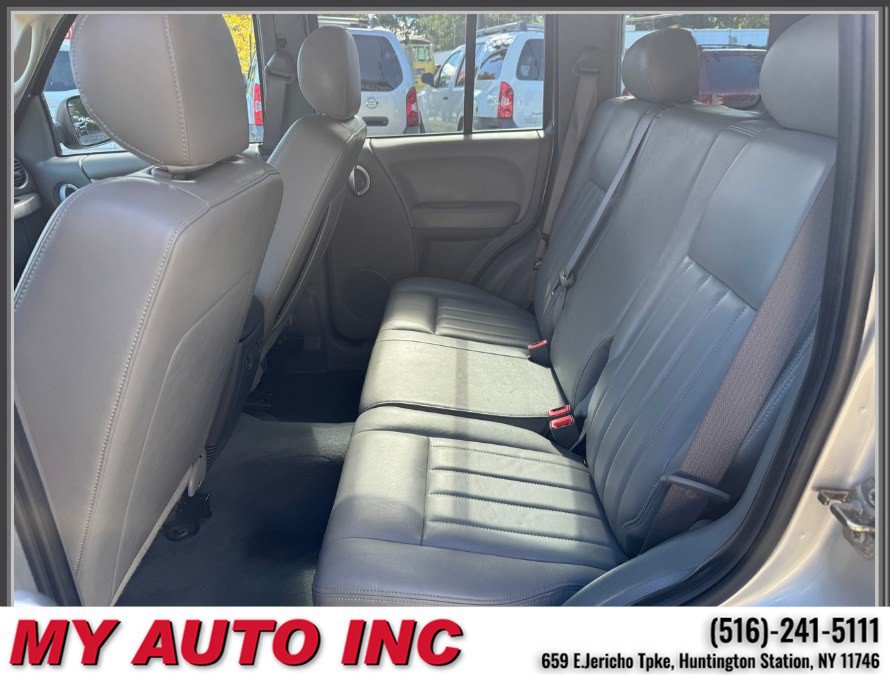 Used 2007 Jeep Liberty Limited AWD/4WD image 31