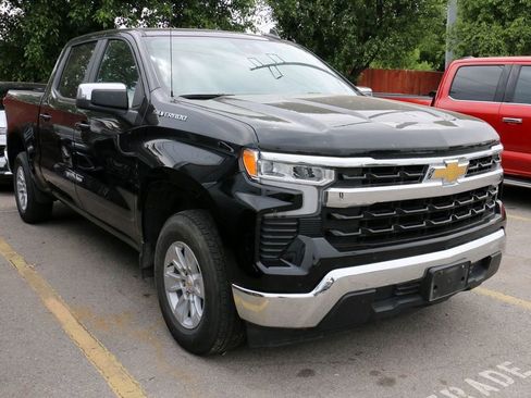 Used 2025 Chevrolet Silverado 1500 LT RWD image 4