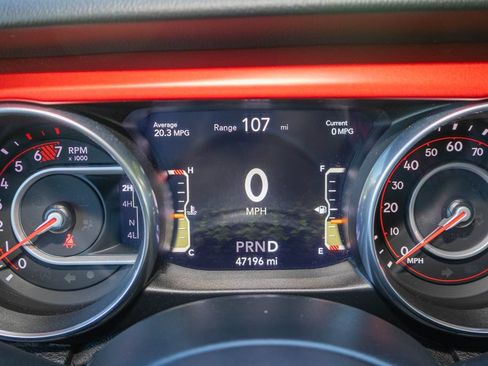 Used 2020 Jeep Wrangler Unlimited Rubicon AWD/4WD image 17