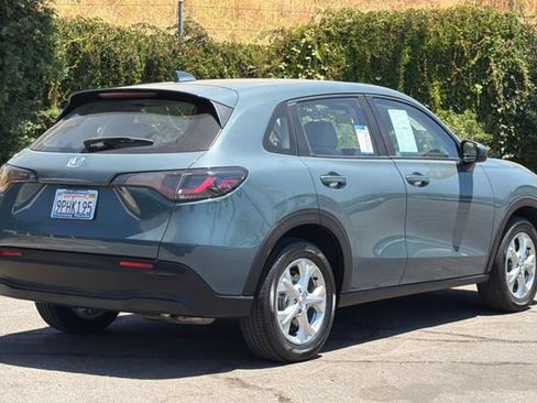 Certified 2025 Honda HR-V LX image 4