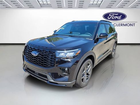 New 2026 Ford Explorer ST-Line w/ ST-Line Street Pack RWD image 2
