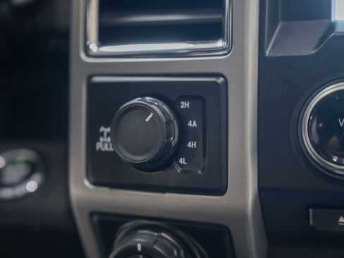 Used 2017 Ford F150 Lariat w/ Equipment Group 502A Luxury image 32