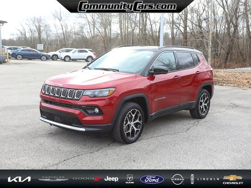 Used 2024 Jeep Compass Limited w/ Sun and Sound Group image 2