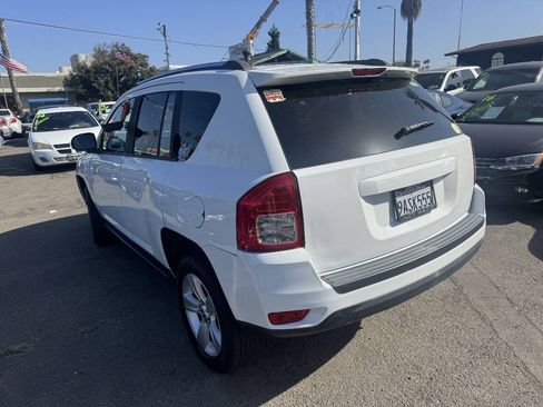 Used 2012 Jeep Compass Sport FWD image 5