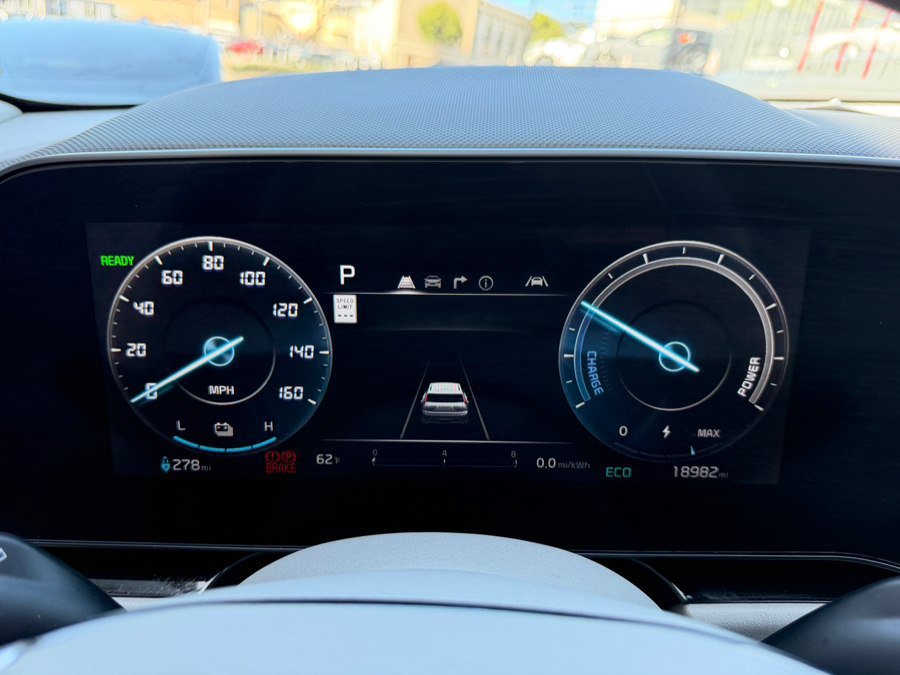 Used 2024 Kia Niro Wave FWD image 14