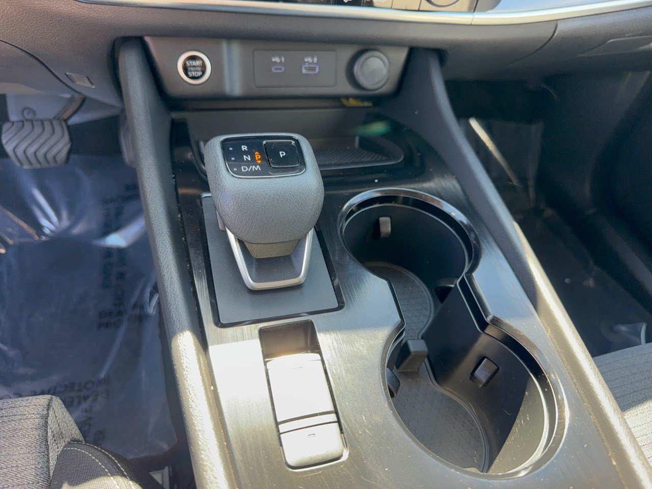 Used 2023 Nissan Rogue SV FWD image 21