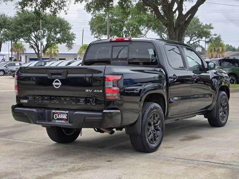 Used 2022 Nissan Frontier SV w/ Technology Package AWD/4WD image 7