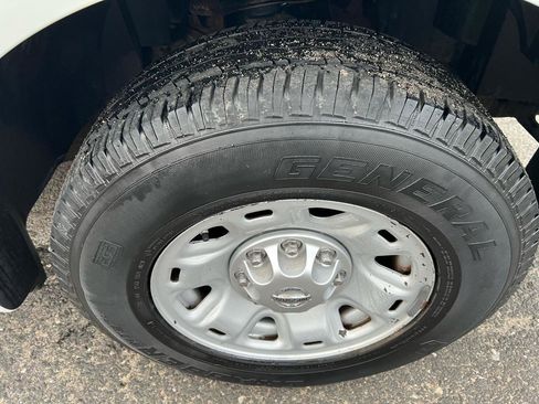 Used 2013 Nissan NV 3500 S w/ Side Curtain Airbag Pkg image 4