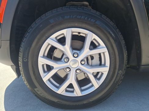 Used 2022 Jeep Grand Cherokee Limited RWD image 21
