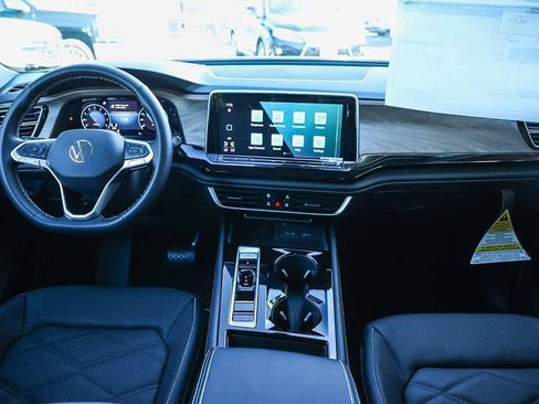 New 2026 Volkswagen Atlas SE image 19