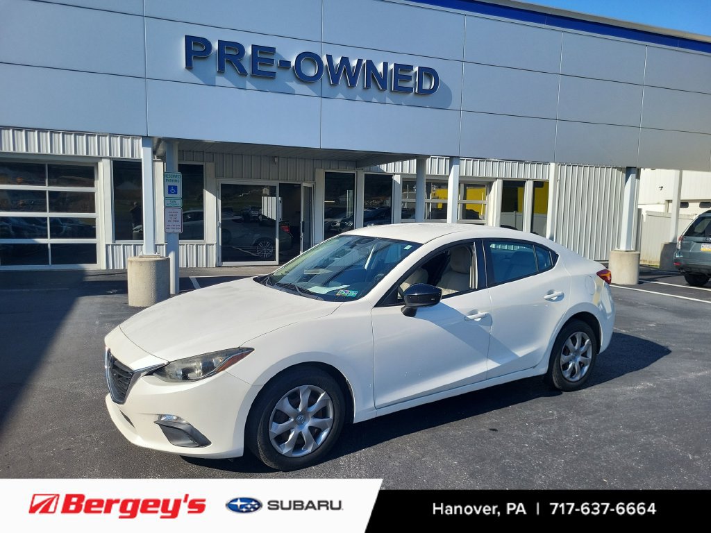 Used 2015 MAZDA MAZDA3 i SV FWD image 1