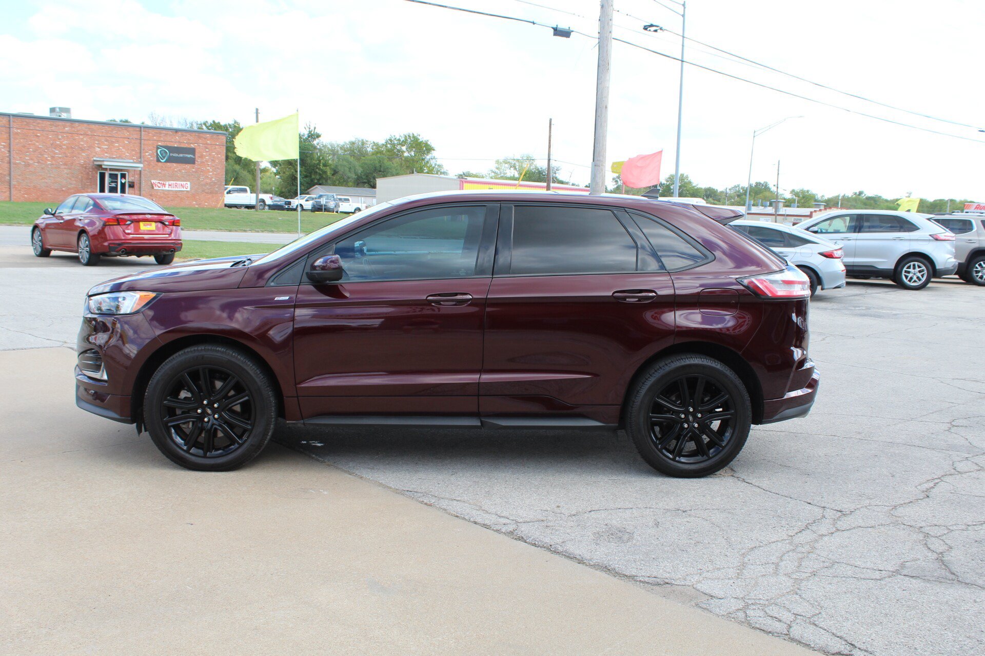 Used 2021 Ford Edge ST-Line FWD image 9
