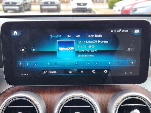 Used 2020 Mercedes-Benz GLC 300 4MATIC image 11