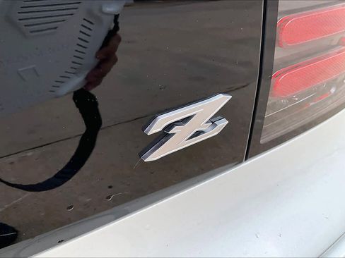 Used 2025 Nissan Z Performance w/ Floor Mat Package RWD image 7