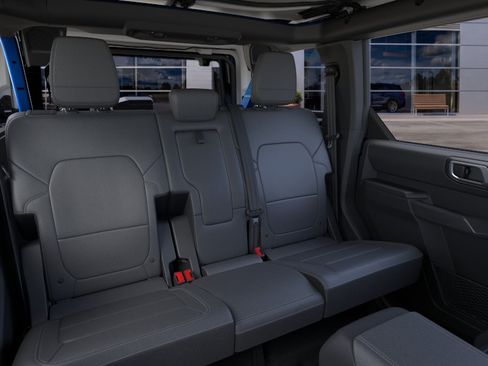 New 2026 Ford Bronco Badlands w/ Sasquatch Package AWD/4WD image 11