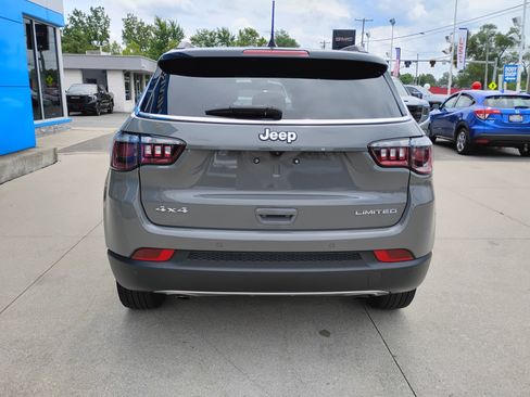 Used 2023 Jeep Compass Limited AWD/4WD image 15