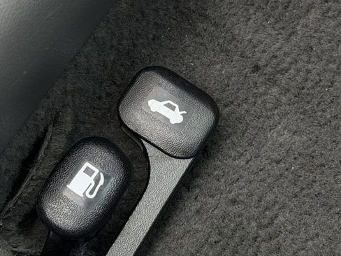 Used 2025 Hyundai Elantra SEL image 19