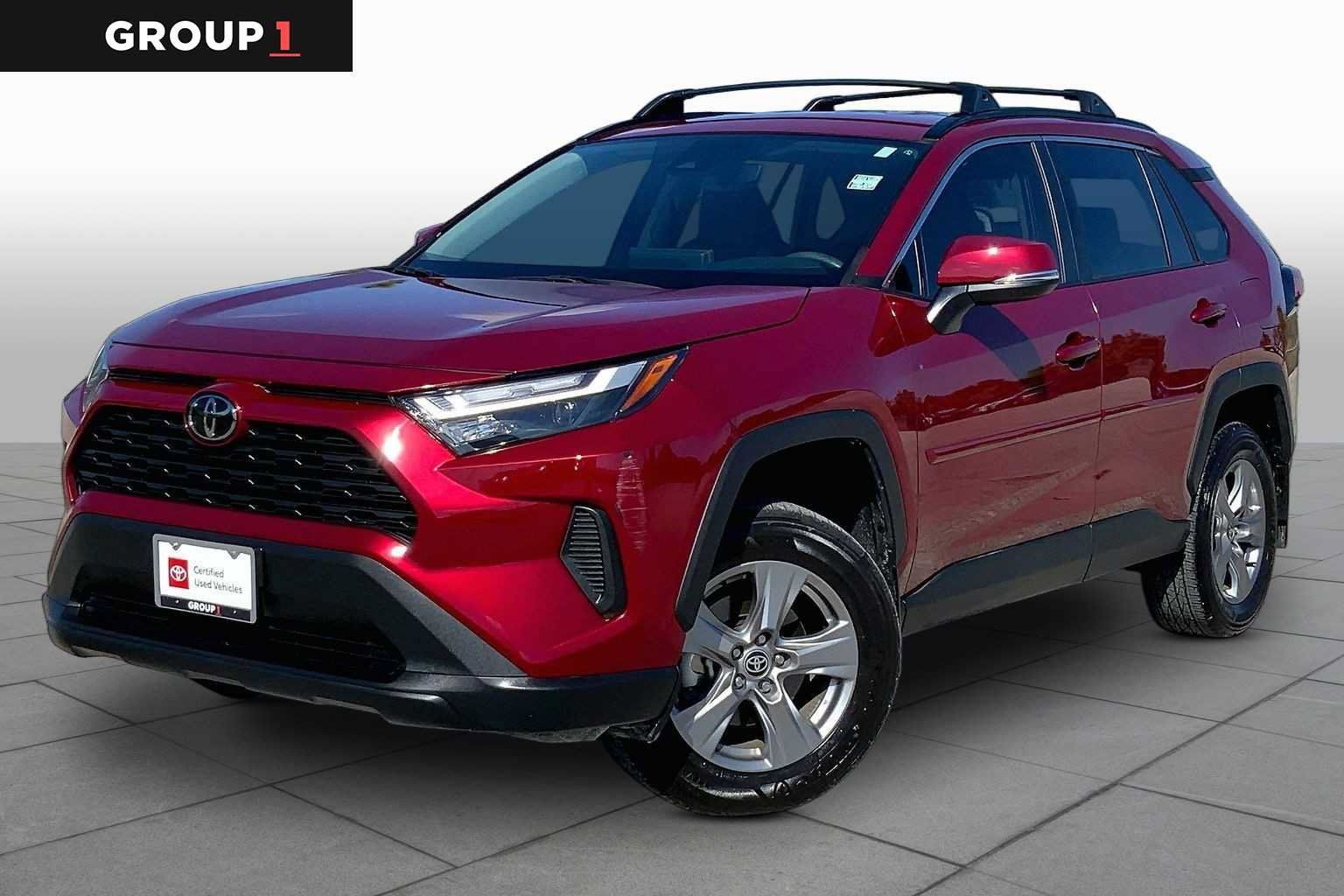 Used 2024 Toyota RAV4 XLE FWD image 1