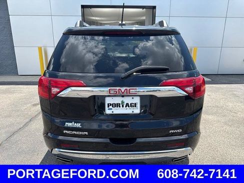 Used 2018 GMC Acadia Denali w/ Technology Package AWD/4WD image 3
