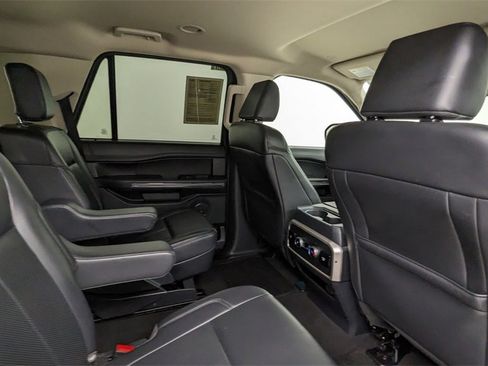 Certified 2024 Ford Expedition XLT image 41