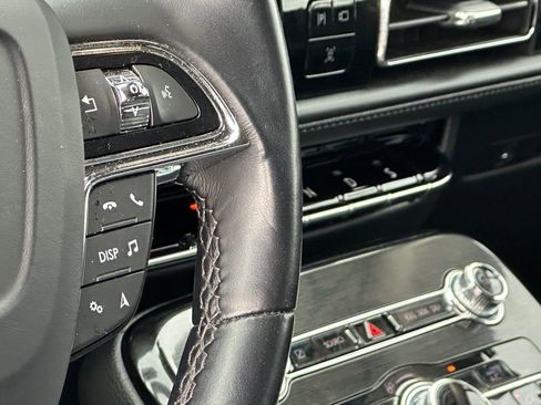 Used 2022 Lincoln Nautilus Reserve FWD image 24