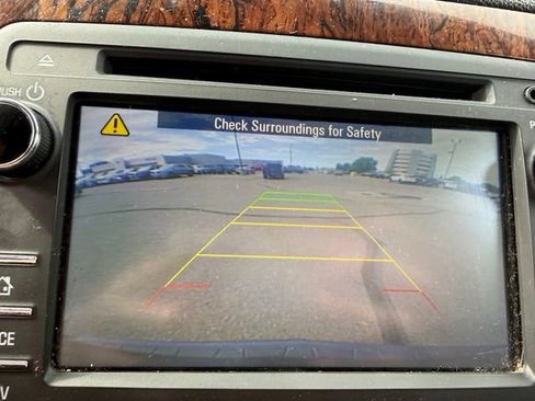 Used 2014 Chevrolet Traverse LT AWD/4WD image 3