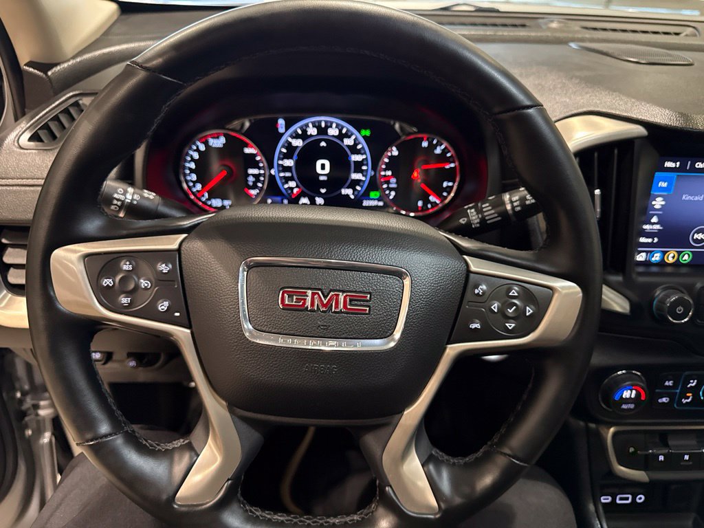Used 2024 GMC Terrain Denali w/ Denali Premium Package AWD/4WD image 34