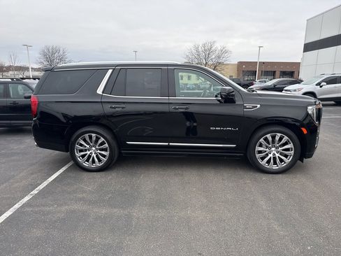 Certified 2022 GMC Yukon Denali w/ Denali Premium Package image 2