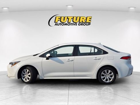 Certified 2025 Toyota Corolla LE FWD image 9