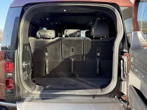 Certified 2024 Land Rover Defender 130 X-Dynamic SE image 7