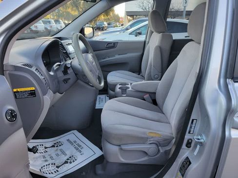 Used 2012 Kia Sedona LX image 12