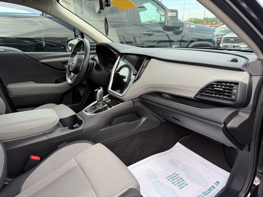 Used 2025 Subaru Outback Premium AWD/4WD image 15