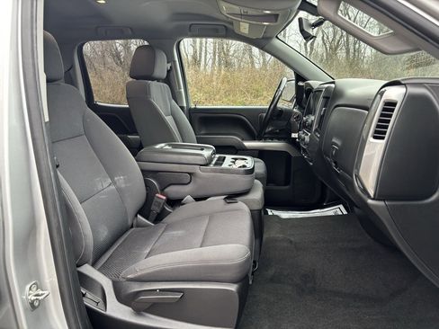 Used 2018 Chevrolet Silverado 1500 LT w/ All Star Edition image 31