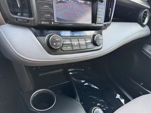 Used 2014 Toyota RAV4 XLE AWD/4WD image 15