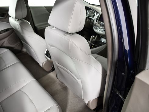 Used 2017 Chevrolet Malibu Hybrid w/ Leather Package FWD image 43