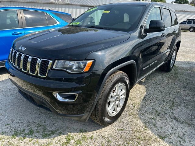 Used 2018 Jeep Grand Cherokee Laredo AWD/4WD image 10
