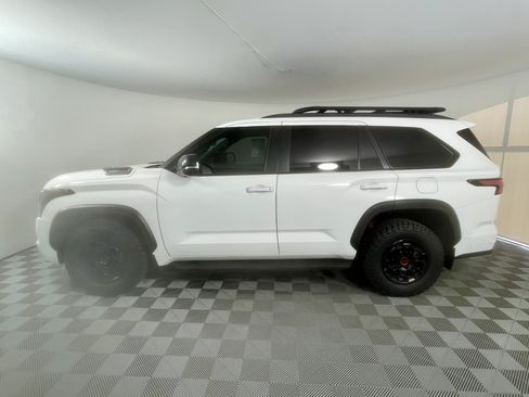 Used 2025 Toyota Sequoia TRD Pro AWD/4WD image 2