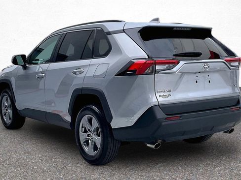 Certified 2022 Toyota RAV4 XLE w/ Convenience Package image 4